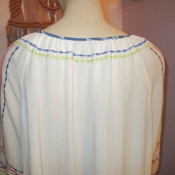 John Mark Tunic Top Size XL Embroidered Textured Peasant Artsy Boho Hippie EUC - Picture 11 of 13